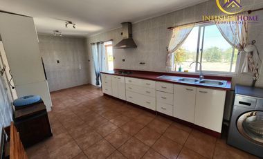 Parcela con gran Piscina en Condominio San Francisco Chacabuco Colina