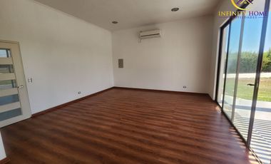 Excelente Parcela Ubicada Condominio Santa Luisa de Los Ingleses en Chicureo, Colina .-