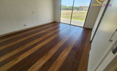 Excelente Parcela Ubicada Condominio Santa Luisa de Los Ingleses en Chicureo, Colina .-
