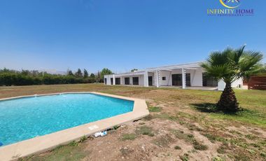 Excelente Parcela Ubicada Condominio Santa Luisa de Los Ingleses en Chicureo, Colina .-