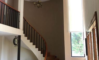 CASA AMUEBLADA EN RENTA. ZONA DORADA DE LEÓN, GTO. FRACC. BALCONES DEL CAMPESTRE