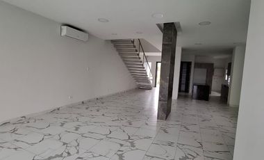 Isla Mocoli, Renta de casa 3 dormitorios Sin muebles