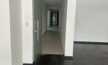 LOCAL COMERCIAL AVENIDAD CERO