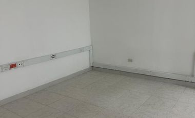 LOCAL COMERCIAL AVENIDAD CERO