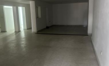 LOCAL COMERCIAL AVENIDAD CERO