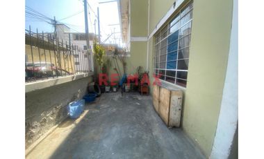 Casa En Venta En Urb. Bancaria // ID: 1121118