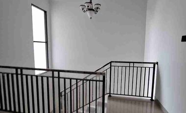 Rumah cluster ready klasik style satu satunya di pondok gede bekasi