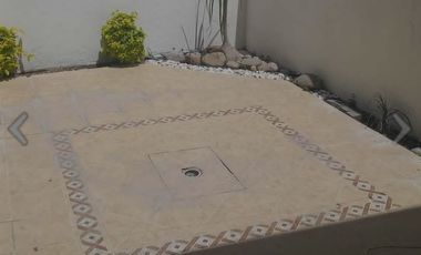 CASA EN VENTA DE OPORTUNIDAD EN TROJES DEL NORTE I