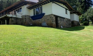 Casa con un jardín amplio, con jacuzzi, Valle de Bravo, México