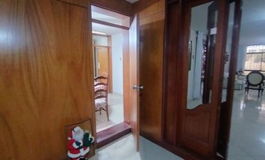 AMPLIA CASA EN VENTA O ALQUILER – URB. MIRAFLORES CASTILLA -PIURA