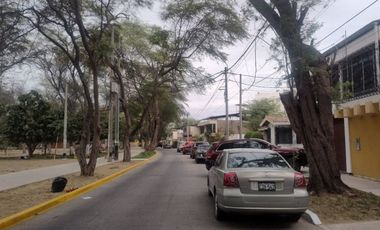 AMPLIA CASA EN VENTA O ALQUILER – URB. MIRAFLORES CASTILLA -PIURA