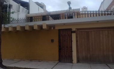 AMPLIA CASA EN VENTA O ALQUILER – URB. MIRAFLORES CASTILLA -PIURA