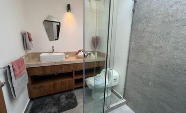 Zákia. Departamento en planta alta con 3 recámaras - VENTA