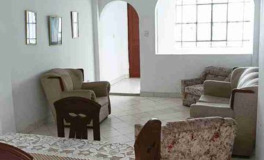 Casa con excelente ubicación