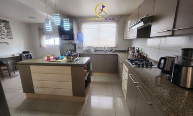 Amplia Casa Mediterranea Condominio Jardín Oriente TillTil