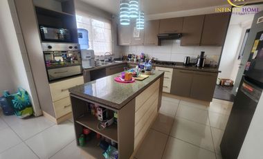 Amplia Casa Mediterranea Condominio Jardín Oriente TillTil