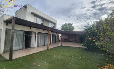 Amplia Casa Mediterranea Condominio Jardín Oriente TillTil