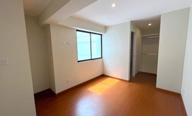 DUPLEX FRENTE A PARQUE EN SAN BORJA - Solo clientes interesados