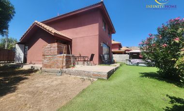 Hermosa Casa con Amplio Terreno  Alto el Manzano Til-Til.