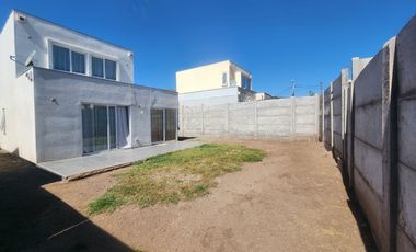 Acogedora Casa en Condominio Ecoterraneo Til Til