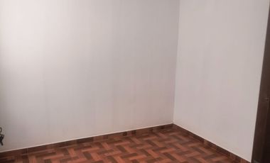 VENDO LINDA CASA EN ALTOS DEL VALLE MOCHE (ALORA)