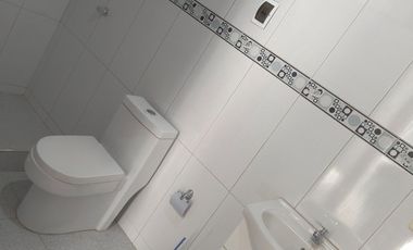 VENDO LINDA CASA EN ALTOS DEL VALLE MOCHE (ALORA)