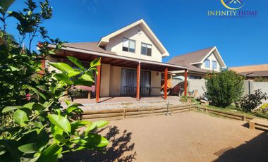 Acogedora Casa Alto El Manzano Til Til