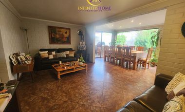 Espectacular Casa  en Alto el Manzano Til-Til.