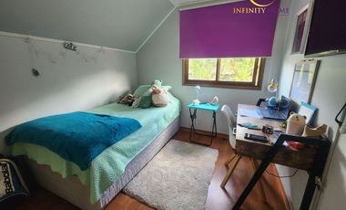 Espectacular Casa  en Alto el Manzano Til-Til.