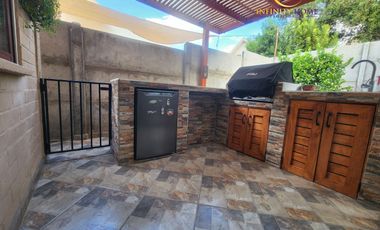 Espectacular Casa  en Alto el Manzano Til-Til.