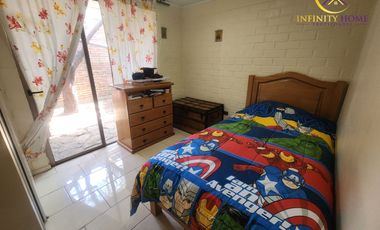 Hermosa  Casa con Local Comercial en Alto el Manzano Til-Til.