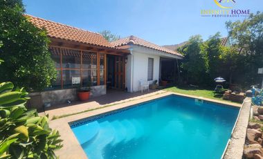 Hermosa  Casa con Local Comercial en Alto el Manzano Til-Til.