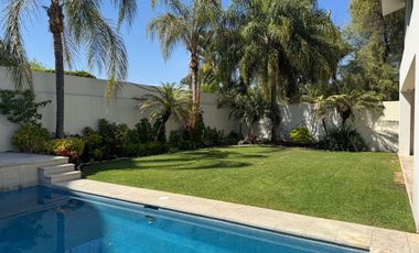 PRECIOSA RESIDENCIA EN EL FRACC PARAÍSO COUNTRY CLUB