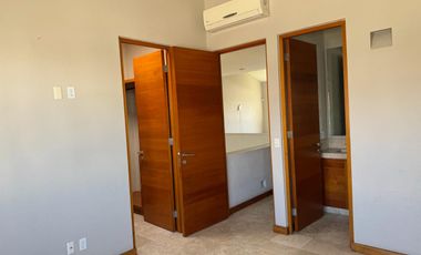 PRECIOSA RESIDENCIA EN EL FRACC PARAÍSO COUNTRY CLUB