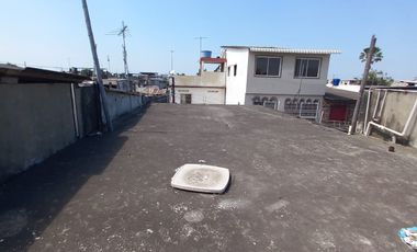 VENTA DE CASA DE 3 NIVELES CON TERRAZA EN FLORESTA 1. SUR DE GUAYAQUIL
