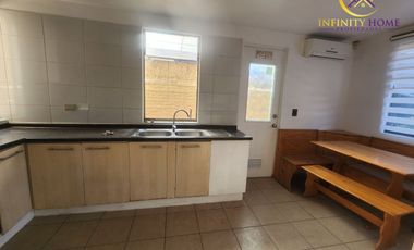 Hermosa Casa con Piscina en Alto el Manzano Til-Til.