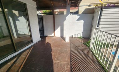 Hermosa Casa con Piscina en Alto el Manzano Til-Til.