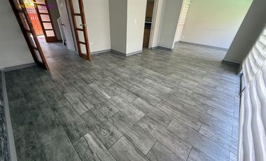 Amplia y Hermosa Casa con Piscina Alto el Manzano Til-Til.