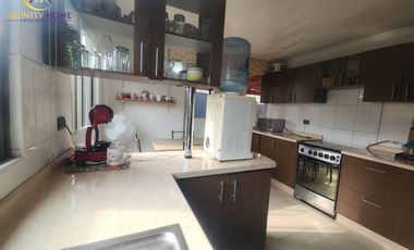 Gran Casa Modelo Gala con Piscina Alto el Manzano Til-Til.
