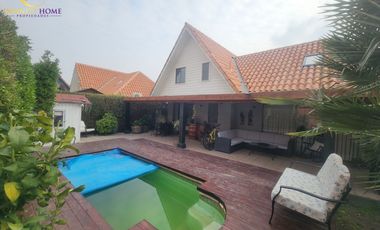 Gran Casa Modelo Gala con Piscina Alto el Manzano Til-Til.