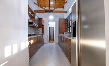 TE ALQUILO LINDA FINCA LOS NARANJOS LLAMANOS AL3219282302 ESCLUISVAS INSTALACIONES TE ESPERAMOS.