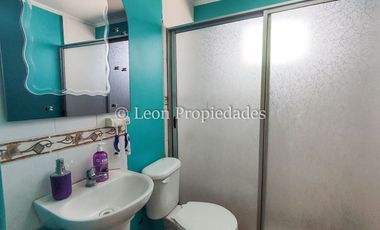 Leon Propiedades vende casa en Curacaví Centro.