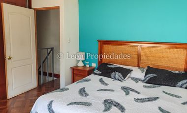 Leon Propiedades vende casa en Curacaví Centro.