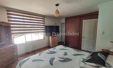 Leon Propiedades vende casa en Curacaví Centro.