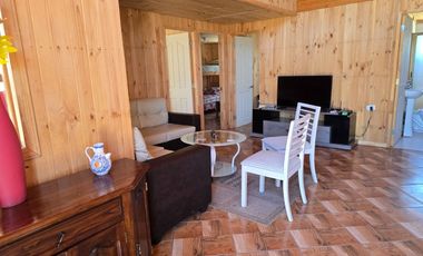 Complejo turistico con 3 cabañas rusticas equipadas