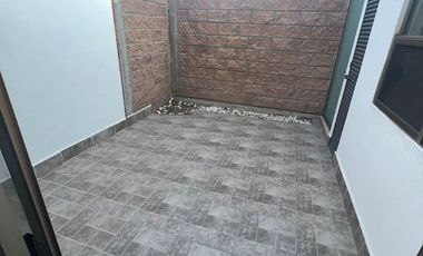 RENTA DE CASA EN PORTON CAÑADA