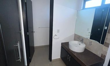 RENTA DE CASA EN PORTON CAÑADA
