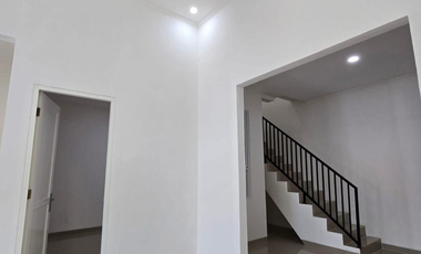 For Sale : Modern Minimalist House Full Renovation Location In Kota Wisata Cibubur. P3.174.12.24 Pr Hj