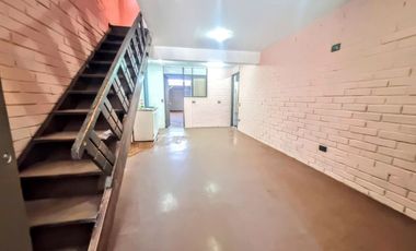 Casa Esq. 150m2 Constr. Regularizada! 4d/2b Ideal Negocio!