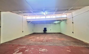 Casa Esq. 150m2 Constr. Regularizada! 4d/2b Ideal Negocio!